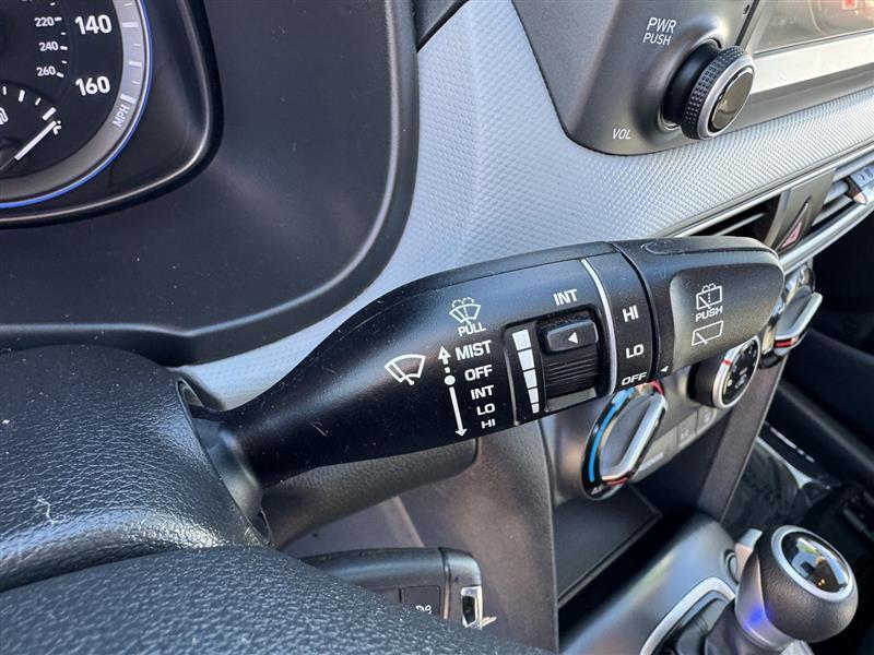 Hyundai Kona SE AWD 2021