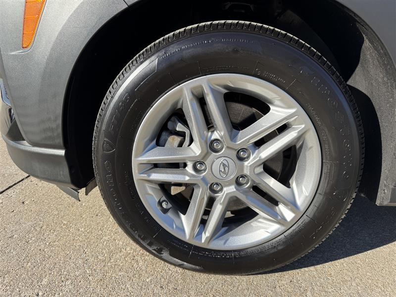 Hyundai Kona SE AWD 2021