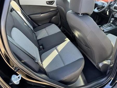 Hyundai Kona SE AWD 2021