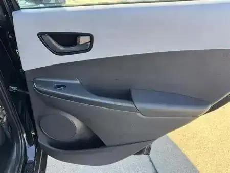 Hyundai Kona SE AWD 2021