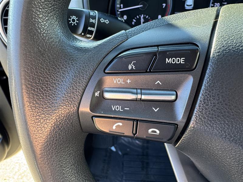 Hyundai Kona SE AWD 2021