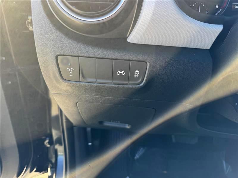 Hyundai Kona SE AWD 2021