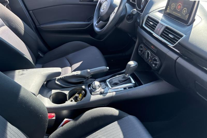 Mazda MAZDA3 i Sport 2016