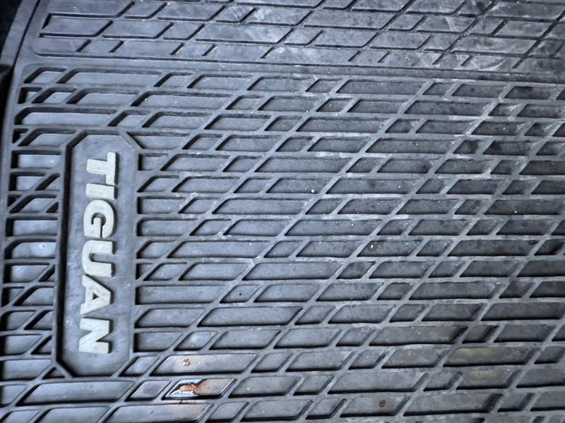 Volkswagen Tiguan SE 2018