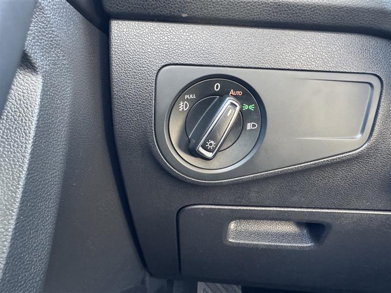 Volkswagen Tiguan SE 2018