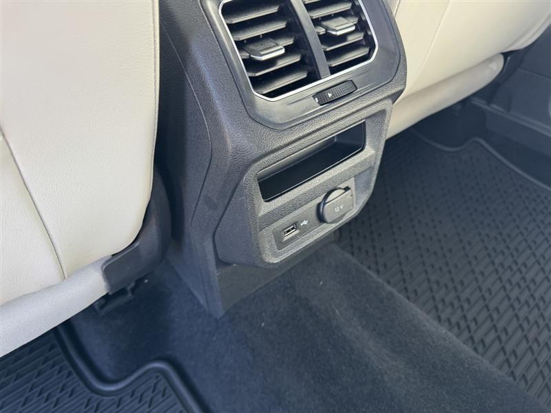 Volkswagen Tiguan SE 2018