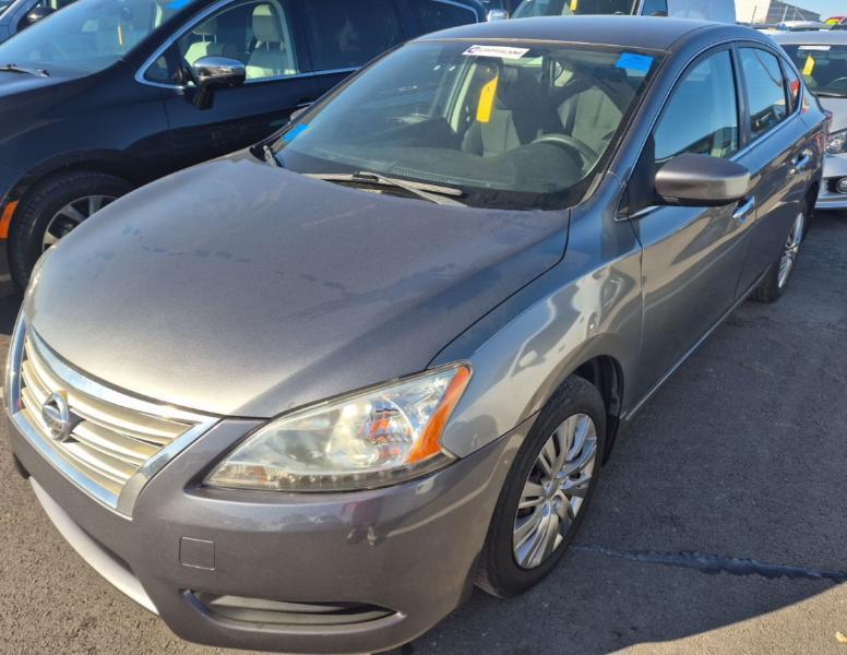 Nissan Sentra S 2015