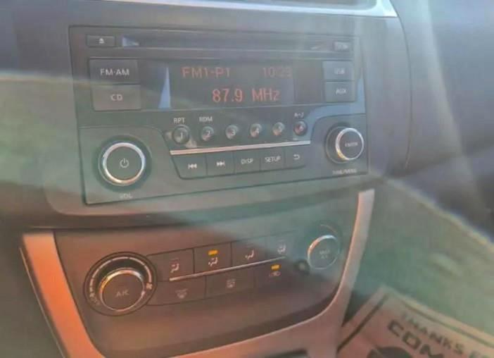 Nissan Sentra S 2015