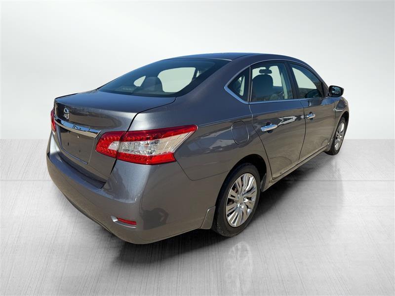 Nissan Sentra S 2015
