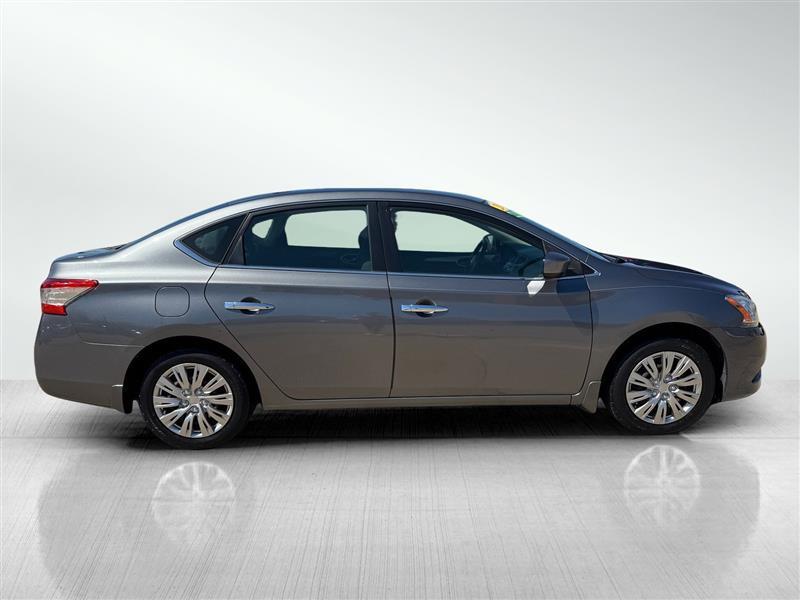 Nissan Sentra S 2015