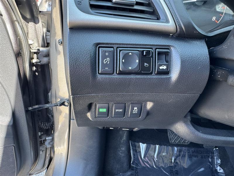 Nissan Sentra S 2015