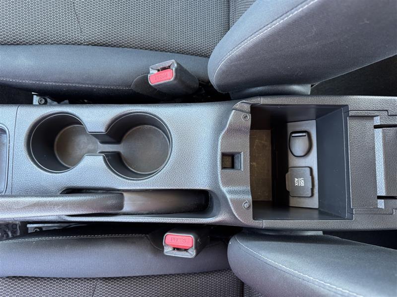 Nissan Sentra S 2015