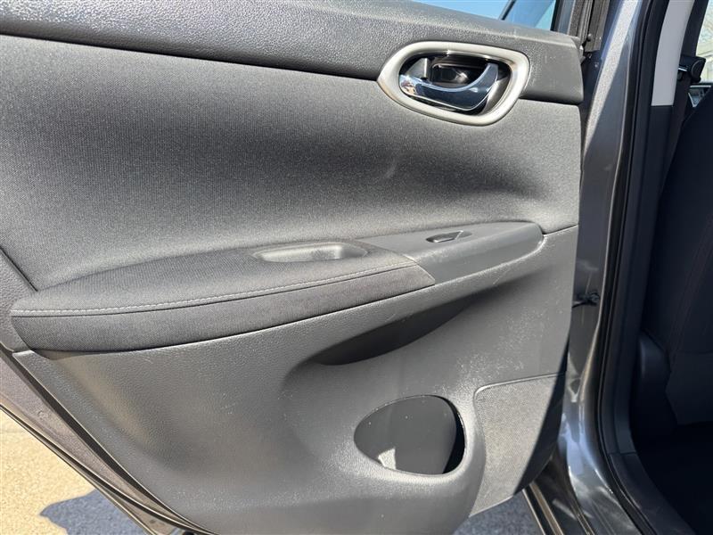 Nissan Sentra S 2015