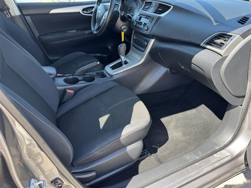 Nissan Sentra S 2015