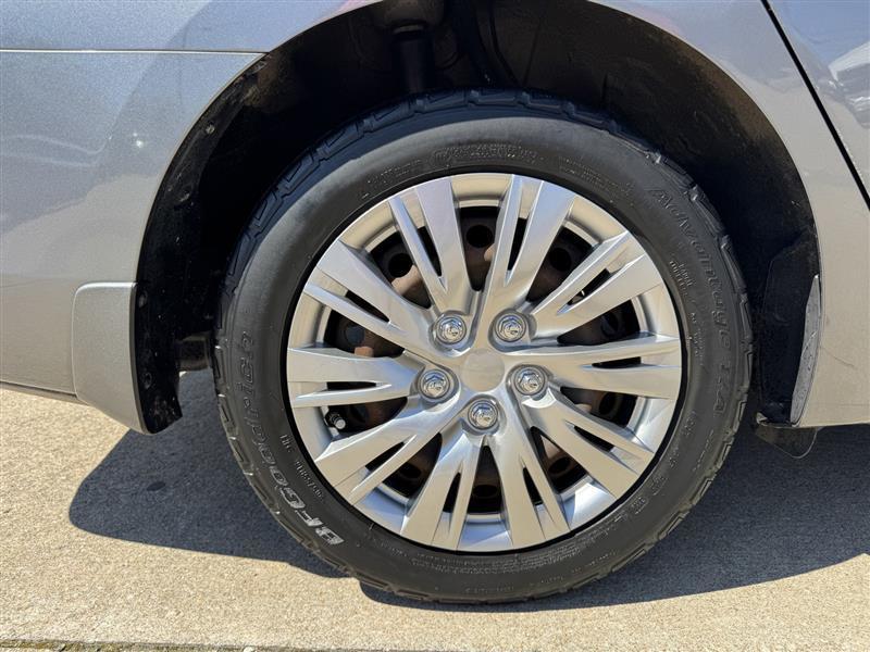 Nissan Sentra S 2015