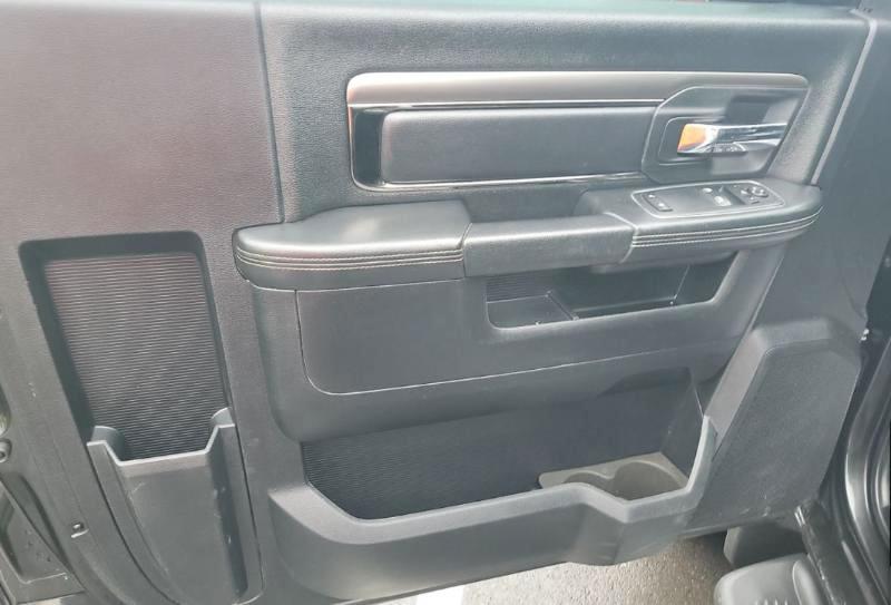 RAM 1500 SPORT SWB 4WD 2015