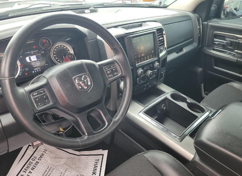 RAM 1500 SPORT SWB 4WD 2015