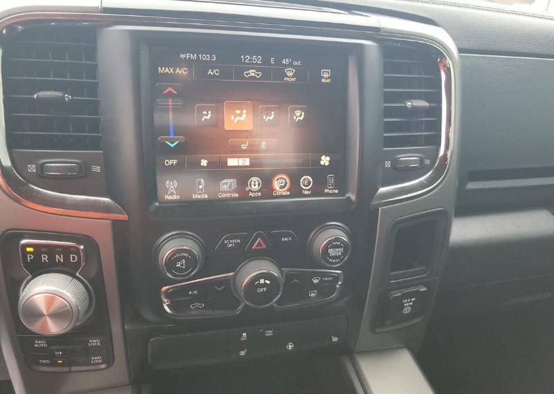 RAM 1500 SPORT SWB 4WD 2015