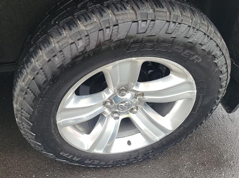 RAM 1500 SPORT SWB 4WD 2015