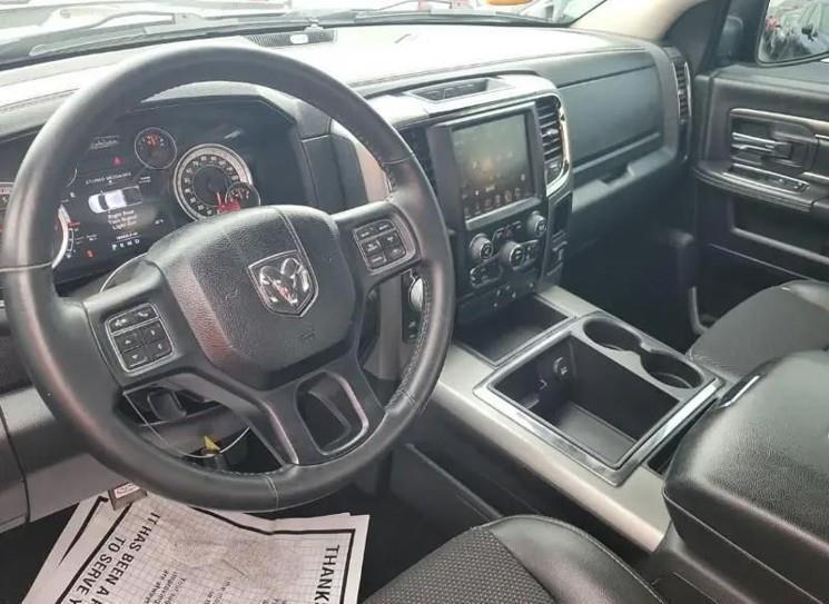 RAM 1500 SPORT SWB 4WD 2015