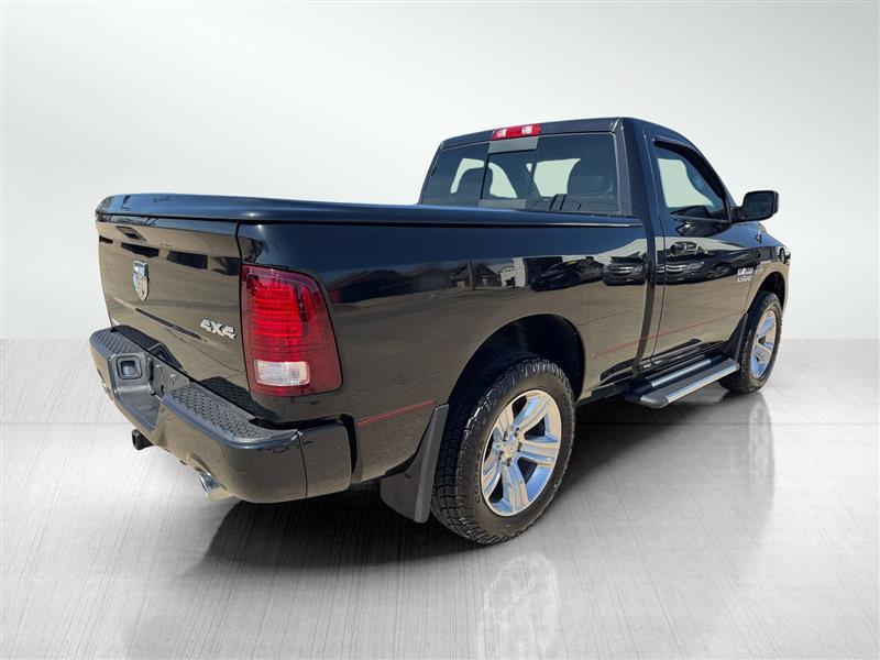 RAM 1500 SPORT SWB 4WD 2015