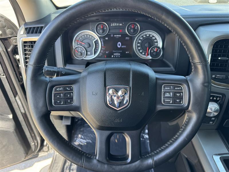 RAM 1500 SPORT SWB 4WD 2015