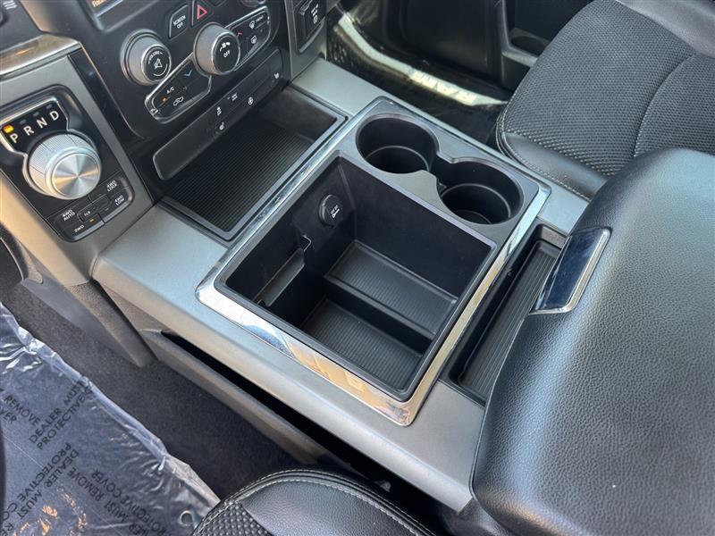 RAM 1500 SPORT SWB 4WD 2015