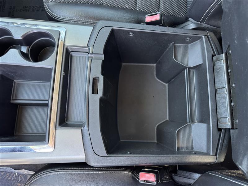 RAM 1500 SPORT SWB 4WD 2015