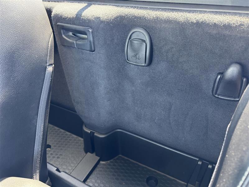 RAM 1500 SPORT SWB 4WD 2015