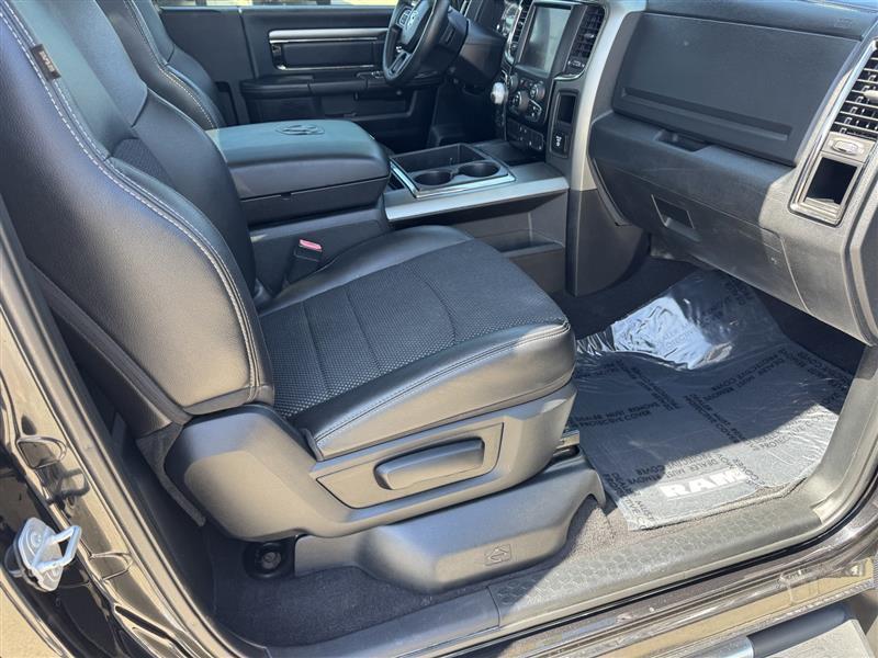 RAM 1500 SPORT SWB 4WD 2015