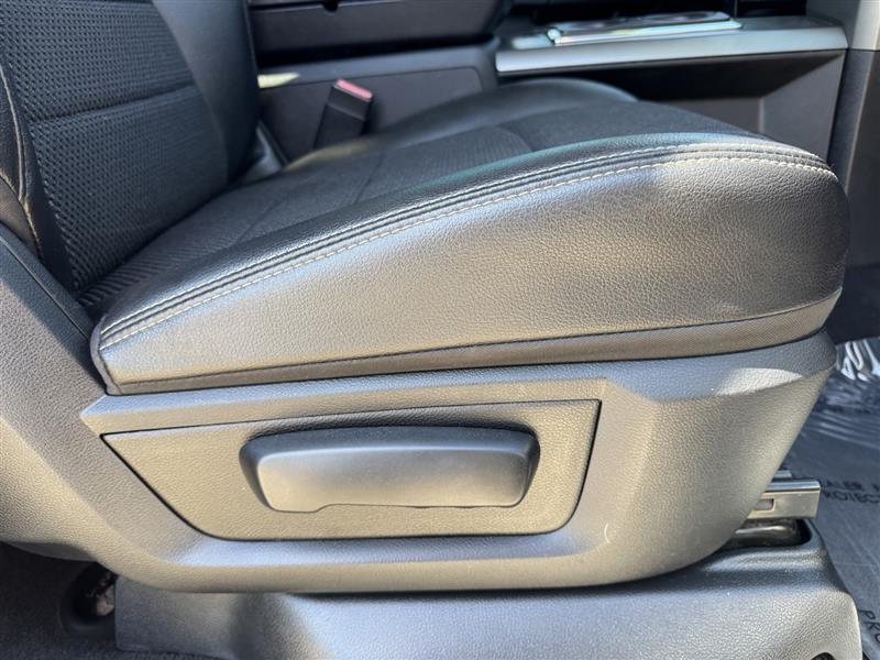 RAM 1500 SPORT SWB 4WD 2015