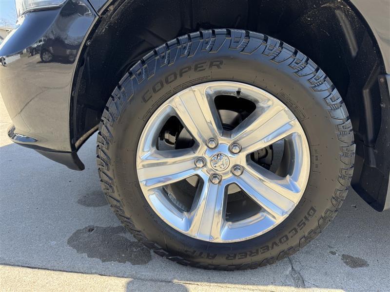 RAM 1500 SPORT SWB 4WD 2015