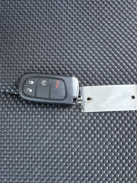 RAM 1500 SPORT SWB 4WD 2015