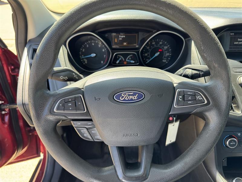 Ford Focus SE Sedan 2017