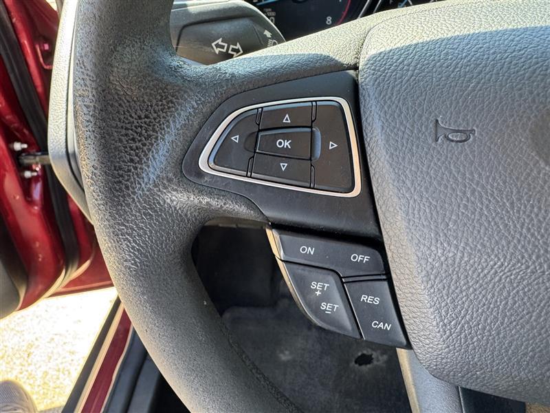 Ford Focus SE Sedan 2017