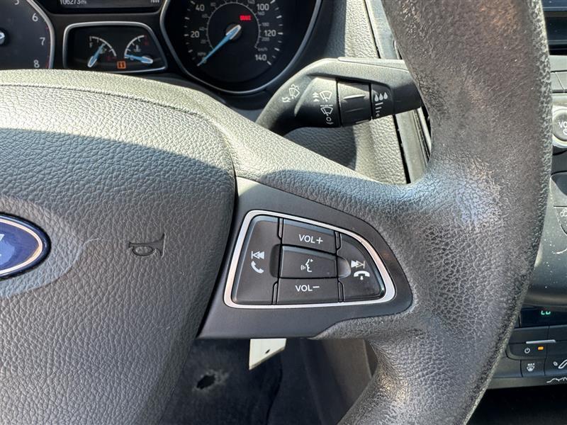 Ford Focus SE Sedan 2017