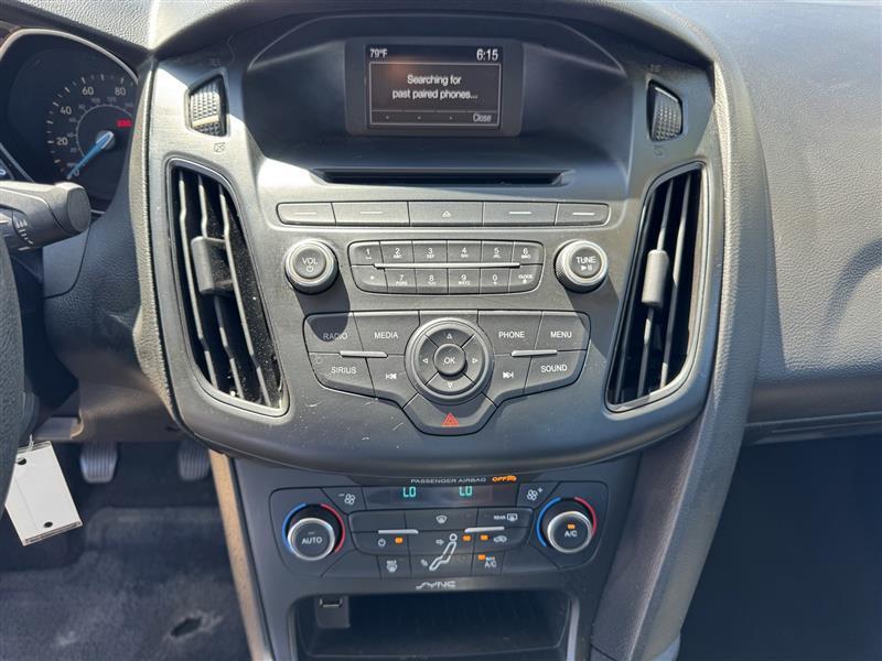 Ford Focus SE Sedan 2017