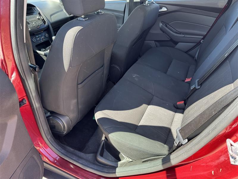 Ford Focus SE Sedan 2017