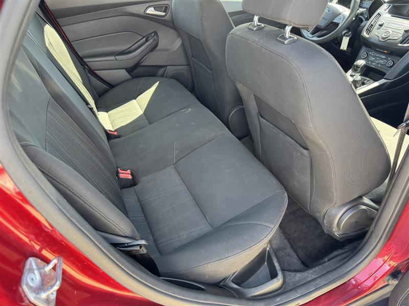 Ford Focus SE Sedan 2017