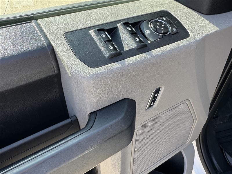 Ford F-150 XL SuperCrew 4WD 2018