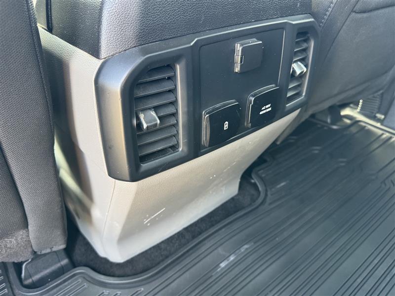 Ford F-150 XL SuperCrew 4WD 2018