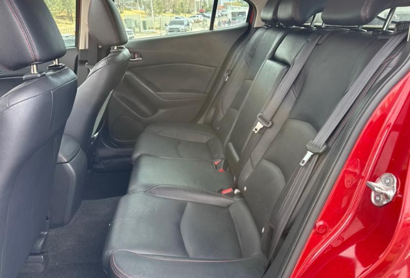 Mazda MAZDA3 s Grand Touring AT 5-Door 2015