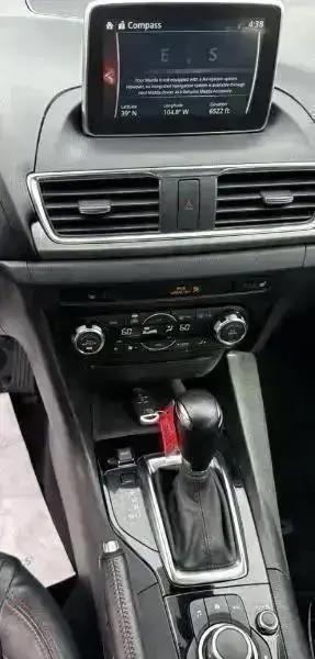 Mazda MAZDA3 s Grand Touring AT 5-Door 2015