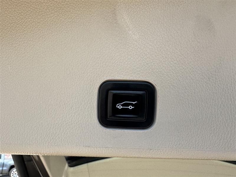 Cadillac SRX Luxury Collection FWD 2016