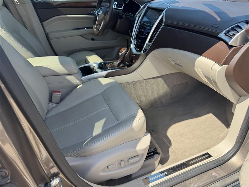 Cadillac SRX Luxury Collection FWD 2016