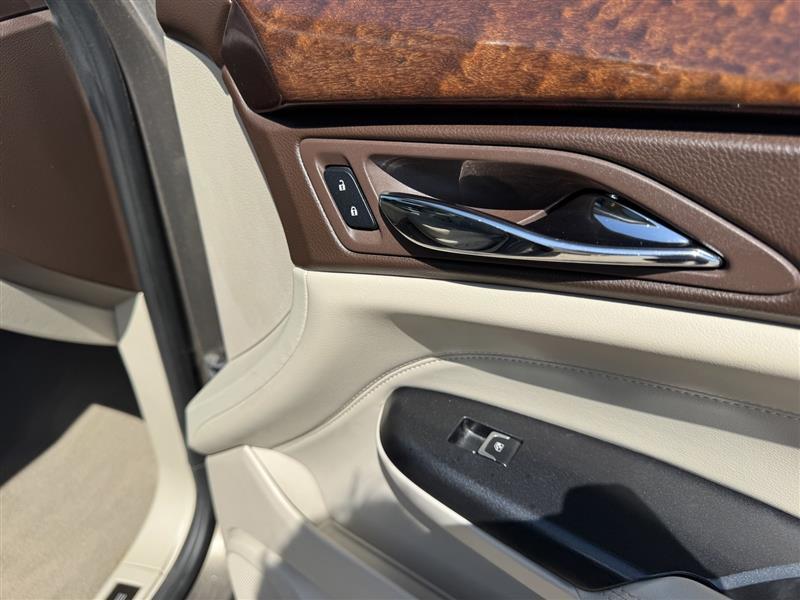 Cadillac SRX Luxury Collection FWD 2016