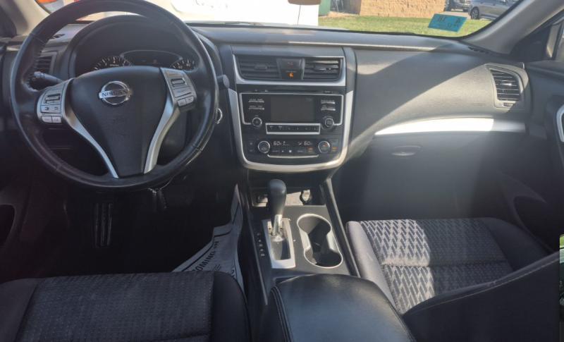 Nissan Altima 2.5 SV 2017