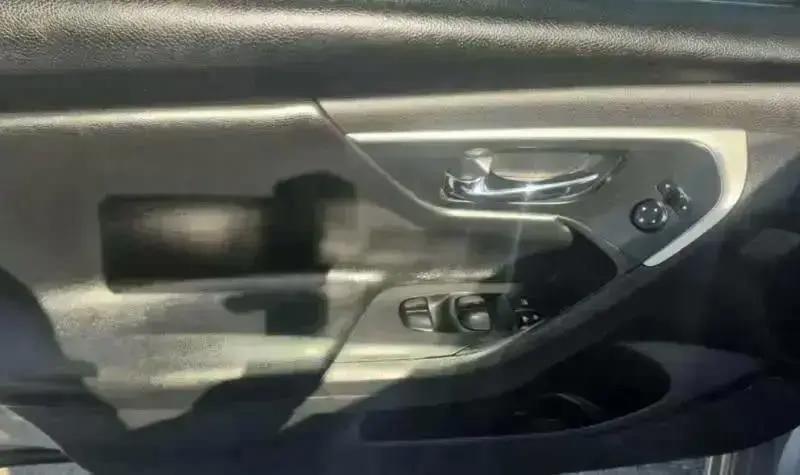 Nissan Altima 2.5 SV 2017