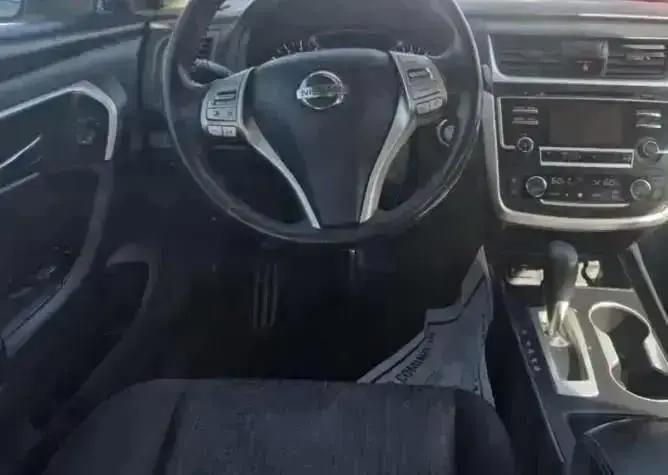 Nissan Altima 2.5 SV 2017