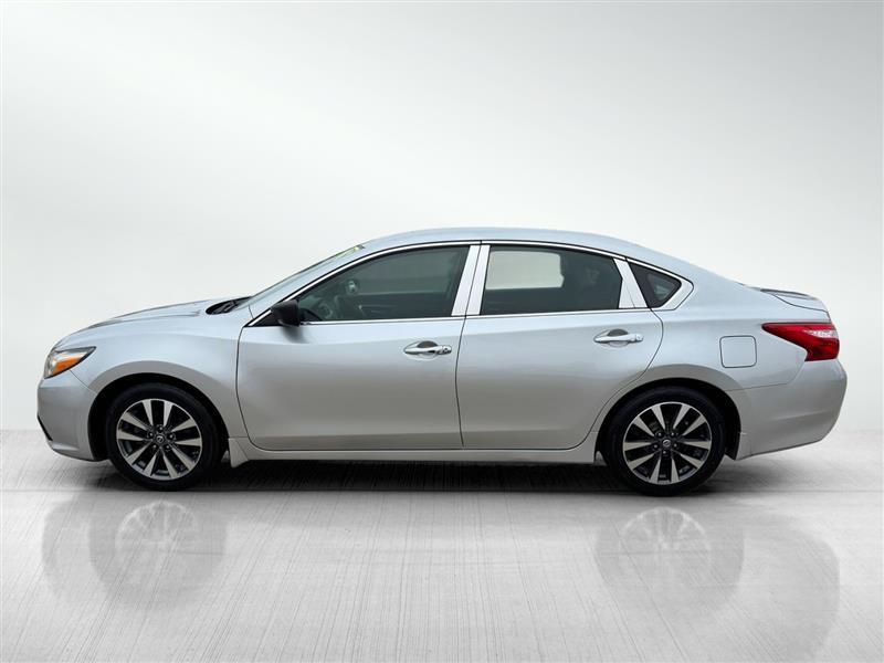 Nissan Altima 2.5 SV 2017